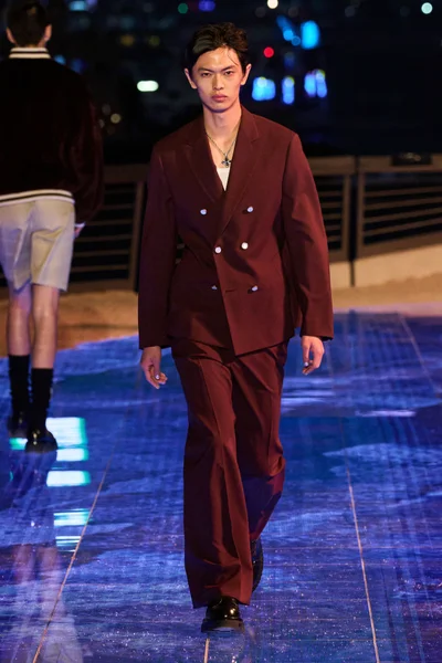 Look 37